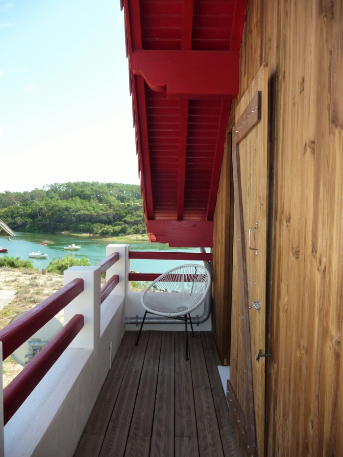 Extension d'une maison de plage : Balcon